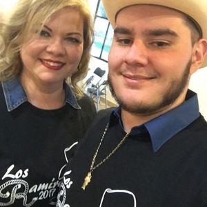 Meet your Posher, Gil